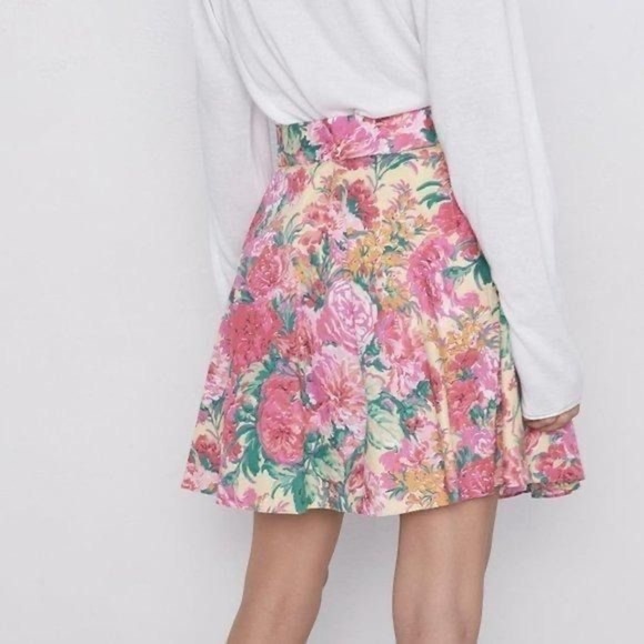 ZARA FLORAL PRINT MINI SKIRT SIZE M - Picture 8 of 14